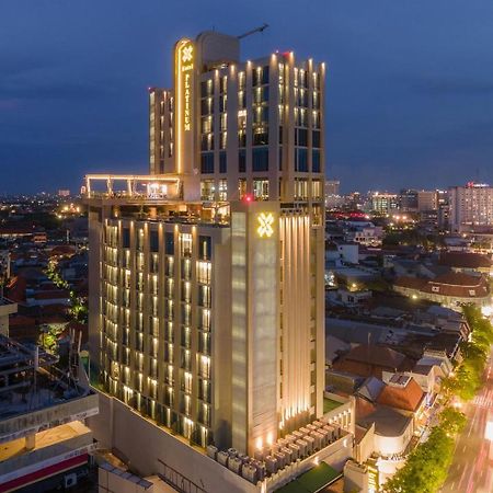 Platinum Hotel Tunjungan Sorabaya Extérieur photo